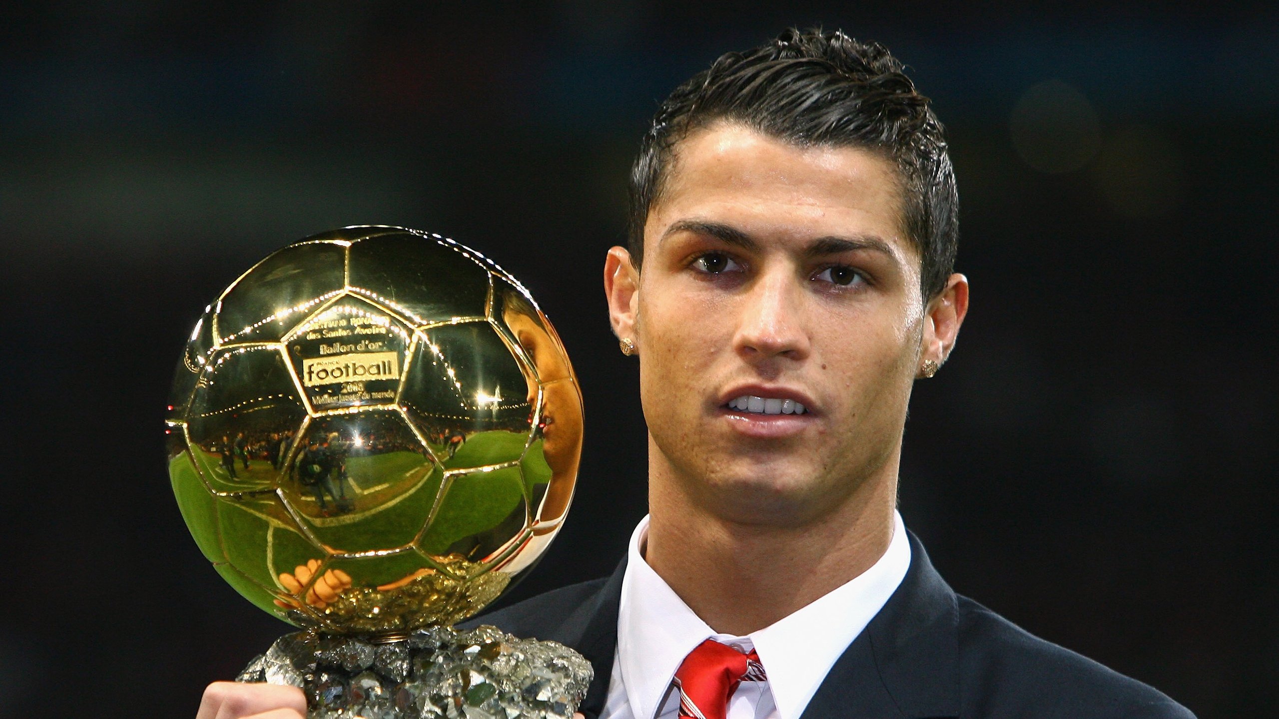 国际踢球大赛风云再起：谁将问鼎？，国际足球比赛时间是多长