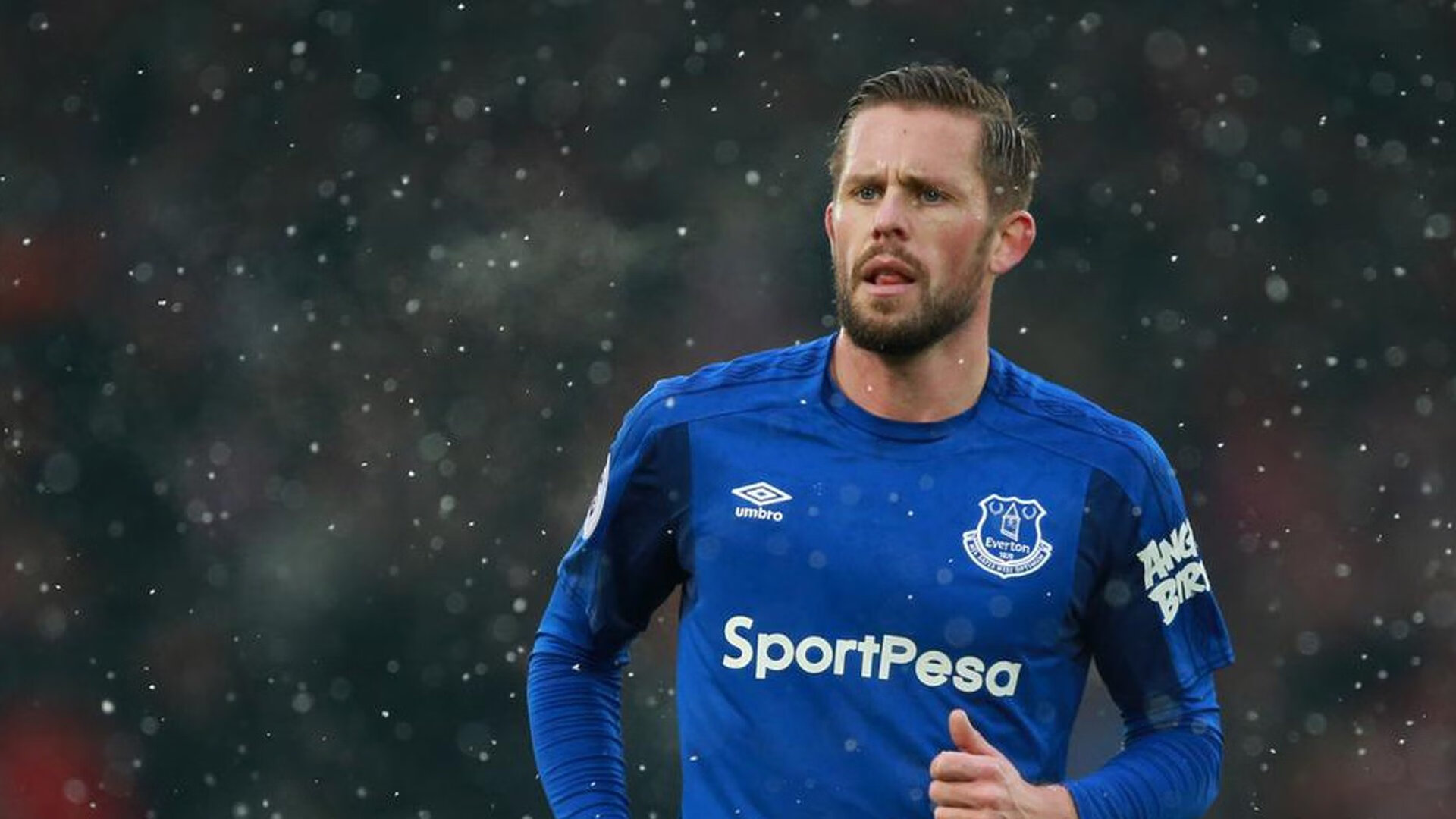 开云体育官方app-惊心动魄！比赛中的精彩瞬间令球迷尖叫不止，比赛中的精彩片段